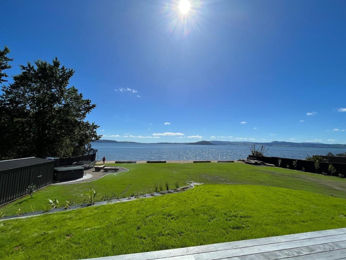 Jandals & Joy Lakefront Retreat 罗托鲁阿 外观 照片